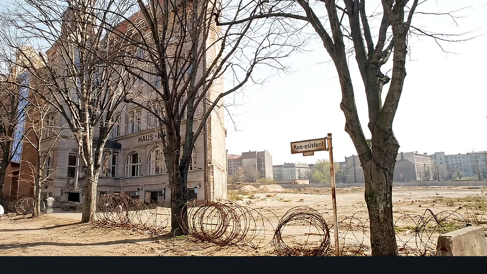 Potsdamer Platz in 1972, empty ground and barbed wire